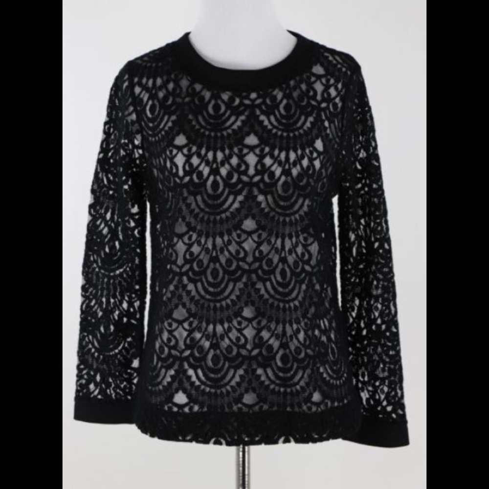 3/4 Sleeve, Lace, Button Back Woven